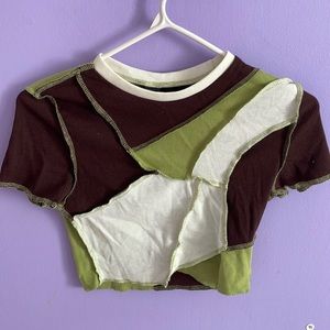 SHEIN Medium Crop Top